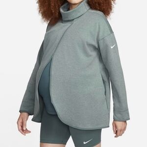 Nike Maternity/Nursing Pullover